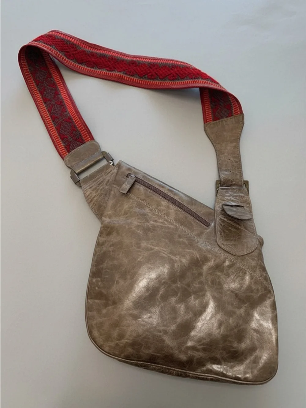 Limon Piel Shinye Leather Messenger Bag